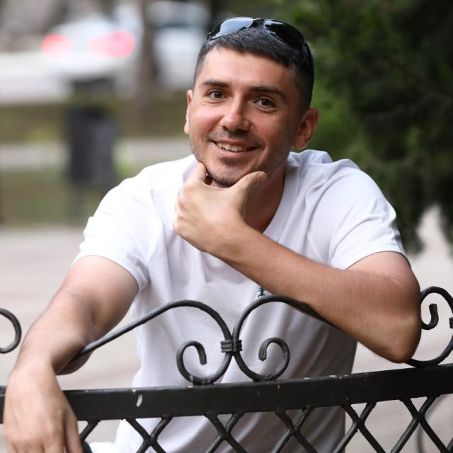 Мужчина Ник йони массаж для девушек и пар РИИЖТ